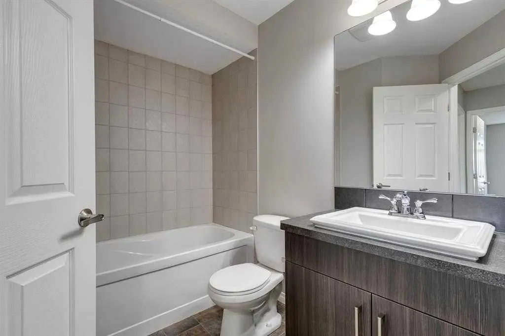 113 Windstone Avenue SW Airdrie AB T4B 3R3
