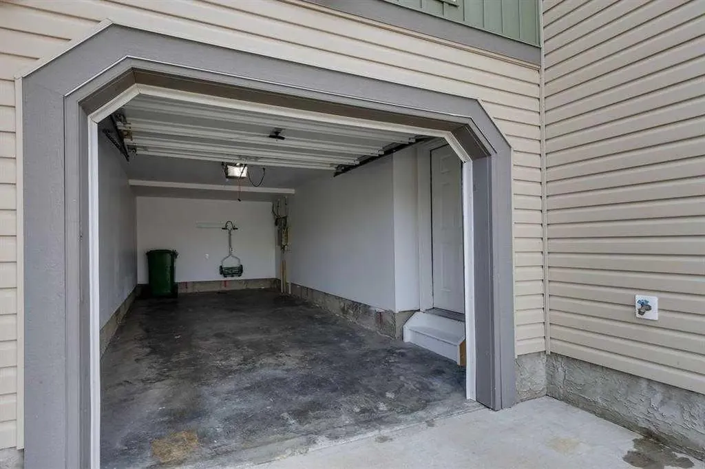 113 Windstone Avenue SW Airdrie AB T4B 3R3