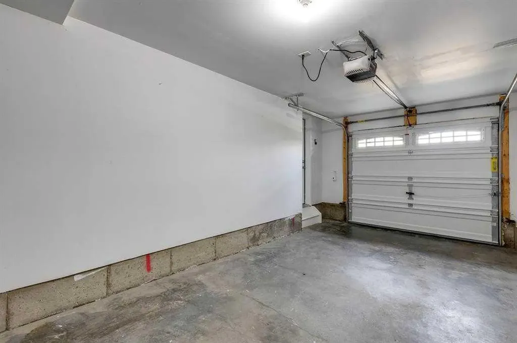 113 Windstone Avenue SW Airdrie AB T4B 3R3