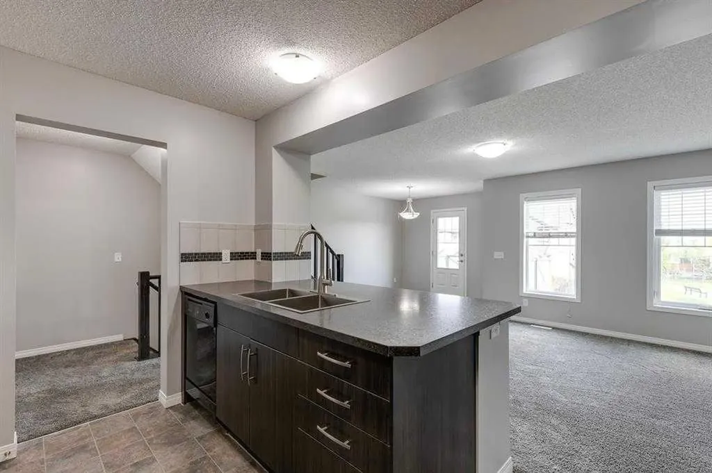 113 Windstone Avenue SW Airdrie AB T4B 3R3