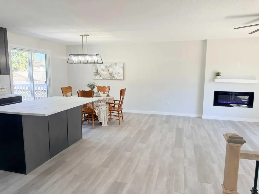 318 5 Avenue Wainwright AB T9W 1A7