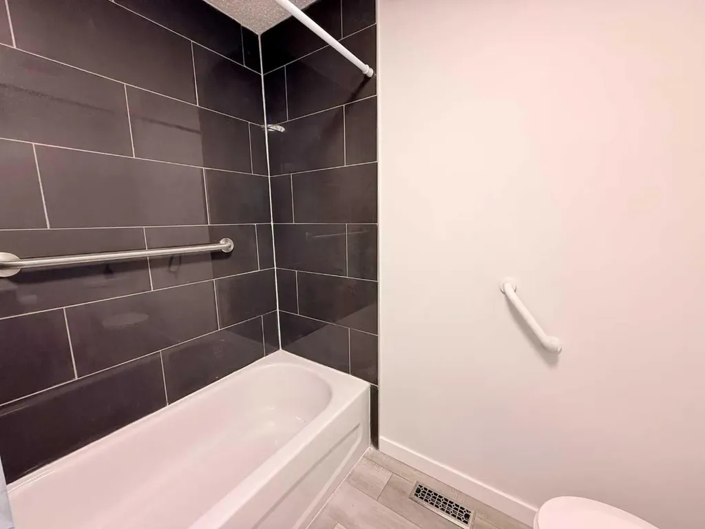318 5 Avenue Wainwright AB T9W 1A7