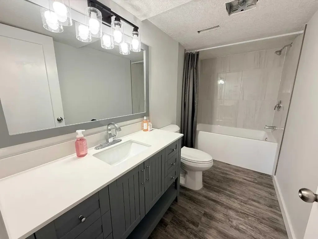 318 5 Avenue Wainwright AB T9W 1A7