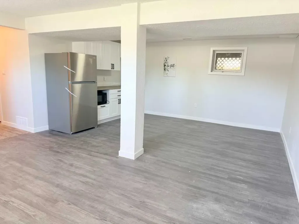 318 5 Avenue Wainwright AB T9W 1A7