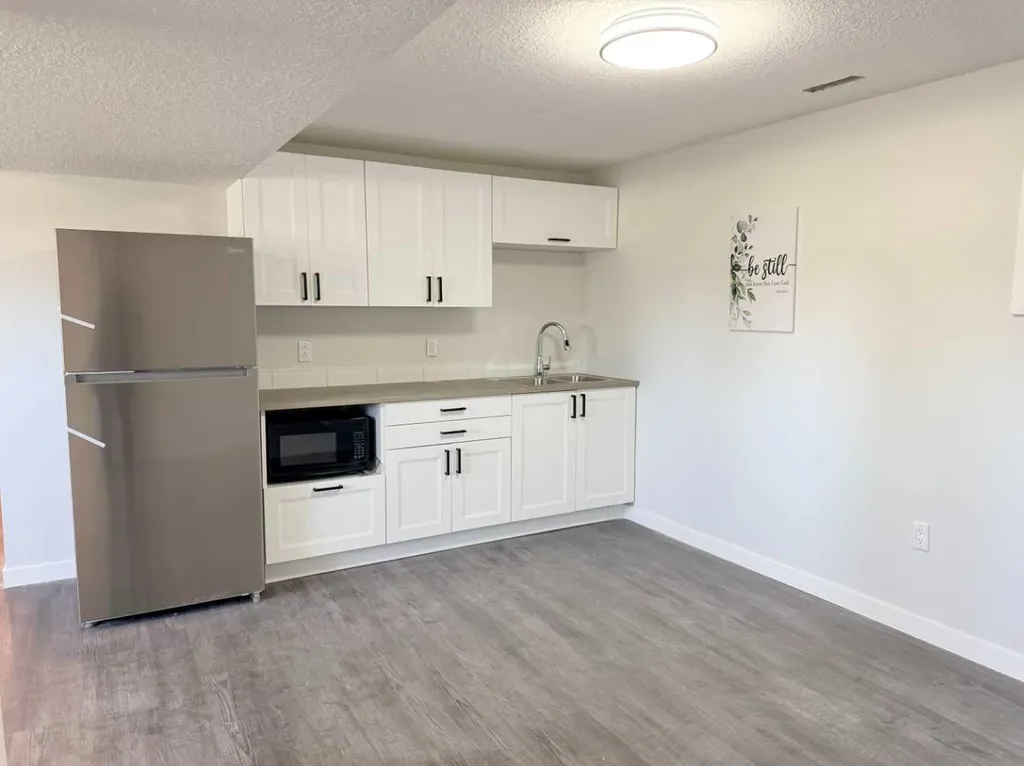 318 5 Avenue Wainwright AB T9W 1A7