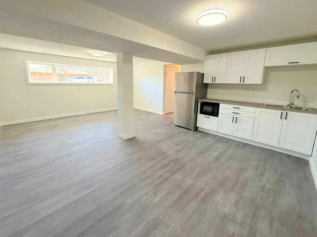 318 5 Avenue Wainwright AB T9W 1A7