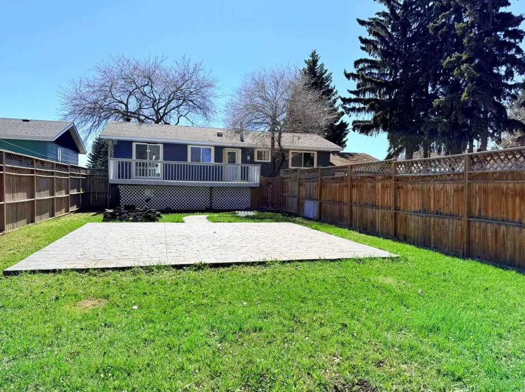 318 5 Avenue Wainwright AB T9W 1A7