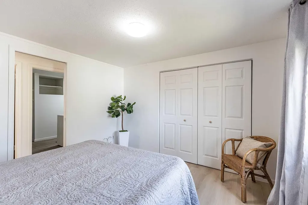 4000 13 Avenue SE Medicine Hat AB T1B 1J3