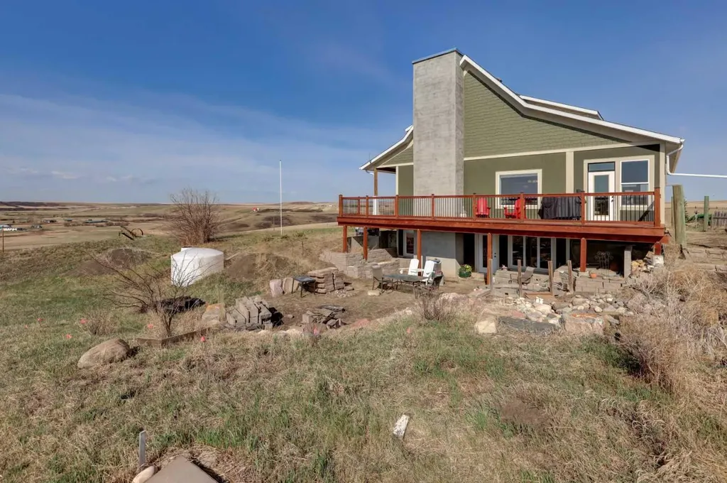 272041 Highway 840 Rural Wheatland County AB T0J 2T0