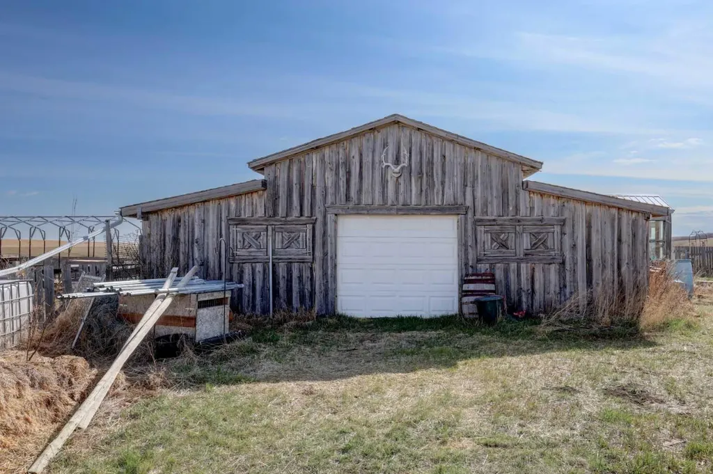 272041 Highway 840 Rural Wheatland County AB T0J 2T0
