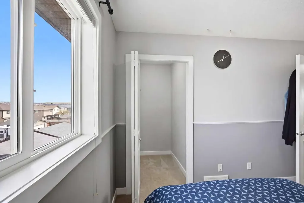 39 Panora Square NW Calgary AB T3K 0R8