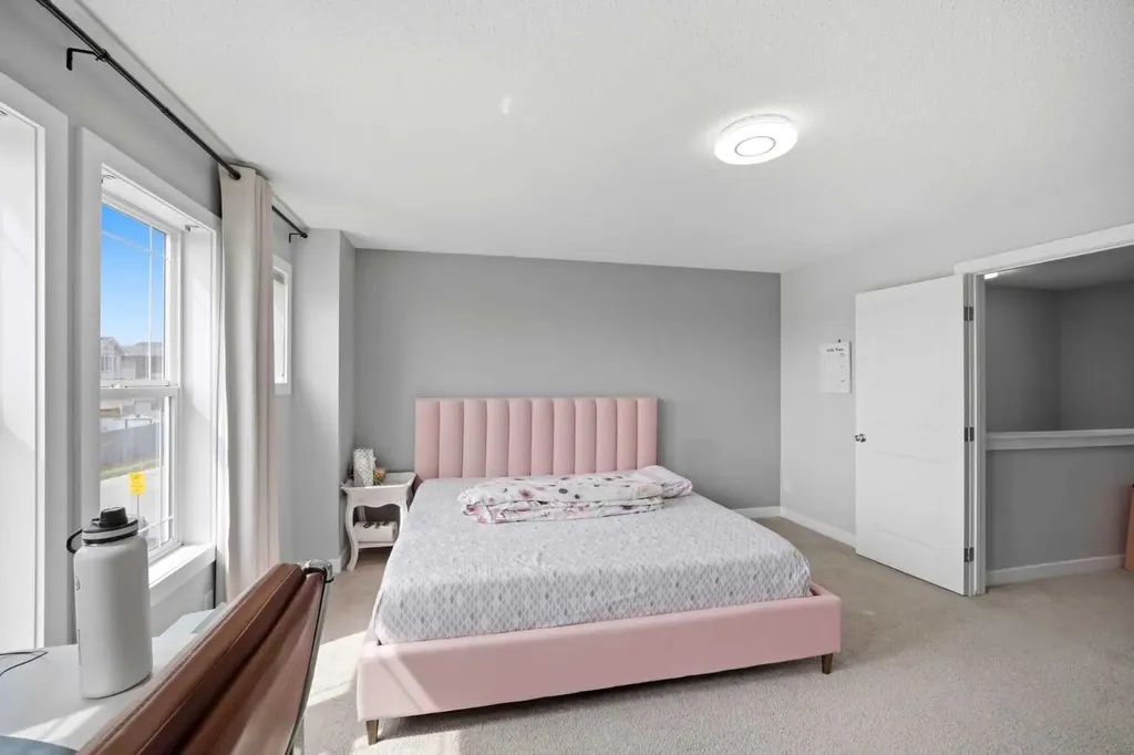 39 Panora Square NW Calgary AB T3K 0R8