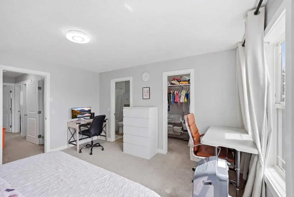 39 Panora Square NW Calgary AB T3K 0R8