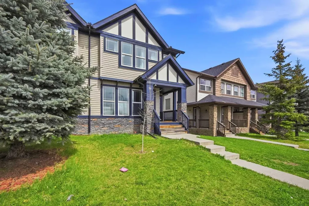 39 Panora Square NW Calgary AB T3K 0R8