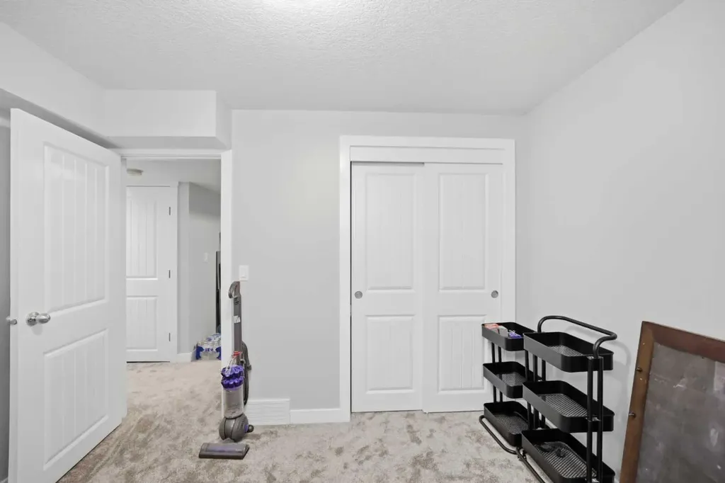 39 Panora Square NW Calgary AB T3K 0R8