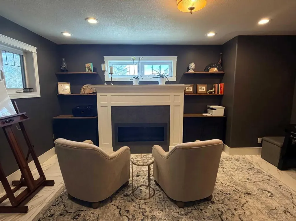 5024 45 Street Sylvan Lake AB T4S 1C3