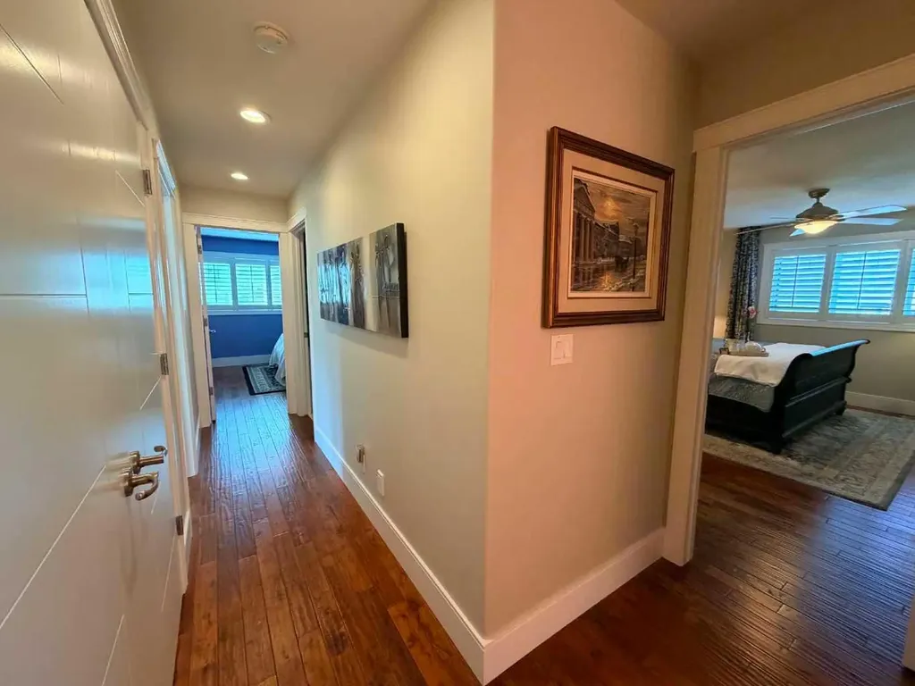 5024 45 Street Sylvan Lake AB T4S 1C3
