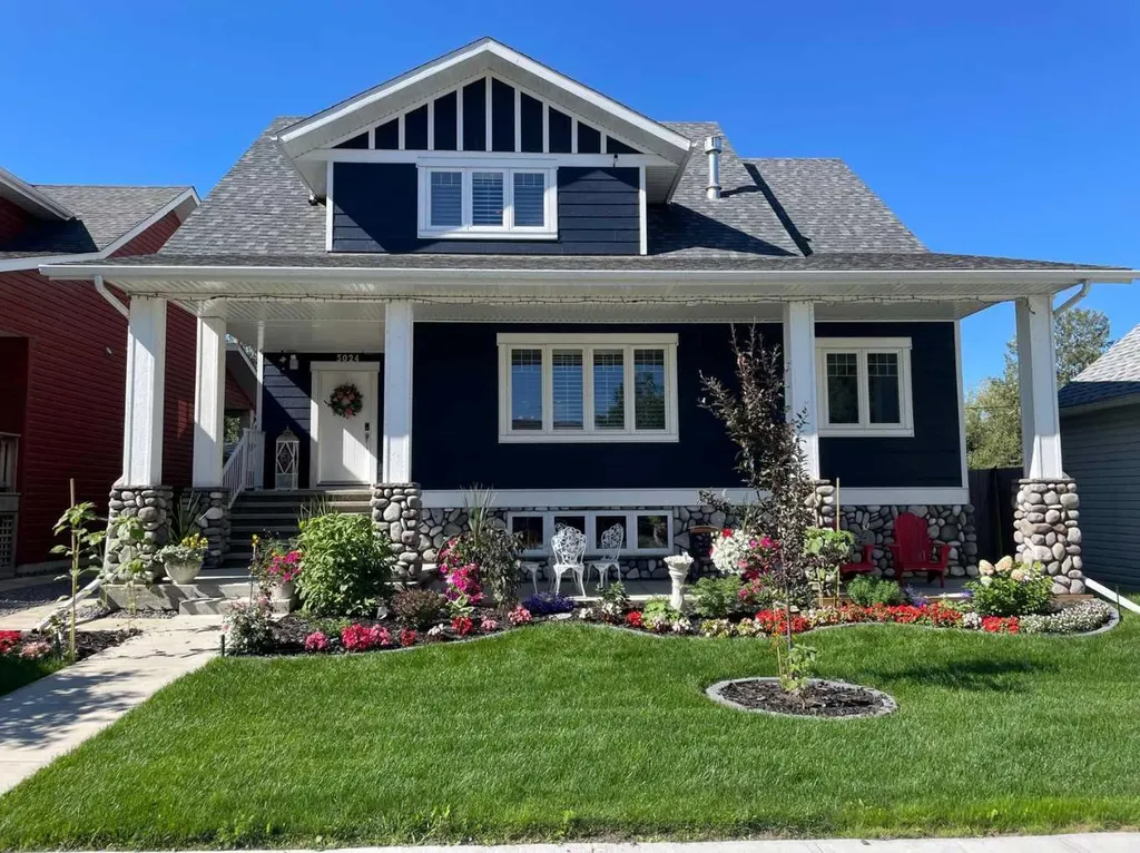 5024 45 Street Sylvan Lake AB T4S 1C3