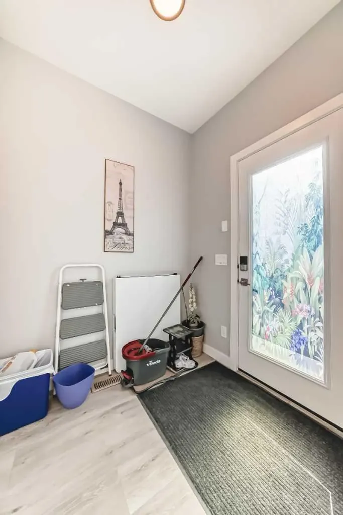 15053 37 Street SW Calgary AB T2Y0R5