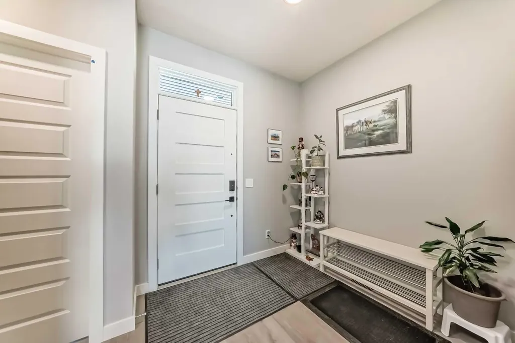 15053 37 Street SW Calgary AB T2Y0R5