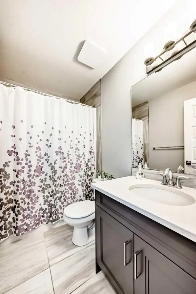 15053 37 Street SW Calgary AB T2Y0R5