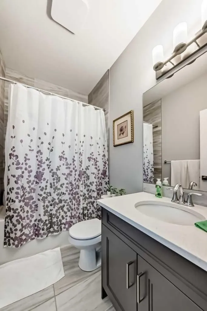 15053 37 Street SW Calgary AB T2Y0R5
