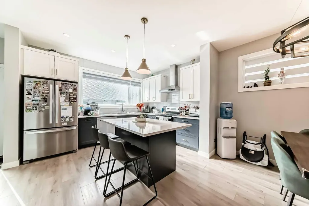 15053 37 Street SW Calgary AB T2Y0R5