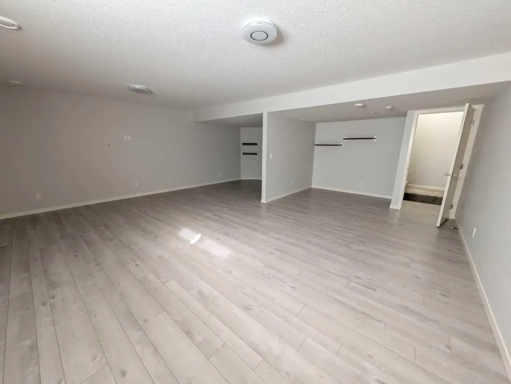 54 Seton Manor SE Calgary AB T3M2V8