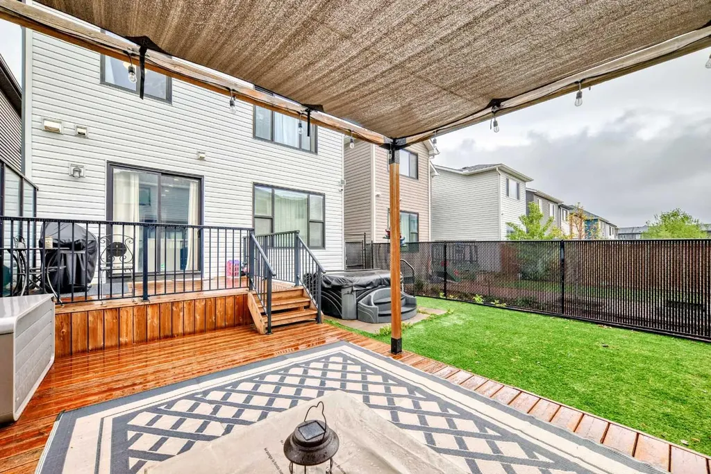 54 Seton Manor SE Calgary AB T3M2V8