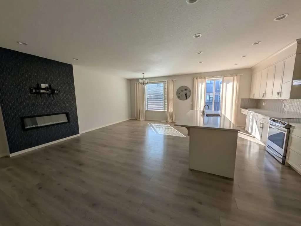 54 Seton Manor SE Calgary AB T3M2V8