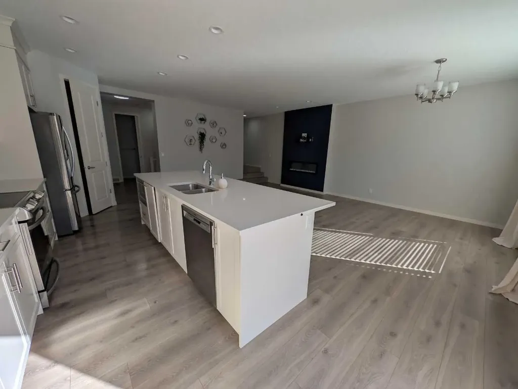 54 Seton Manor SE Calgary AB T3M2V8