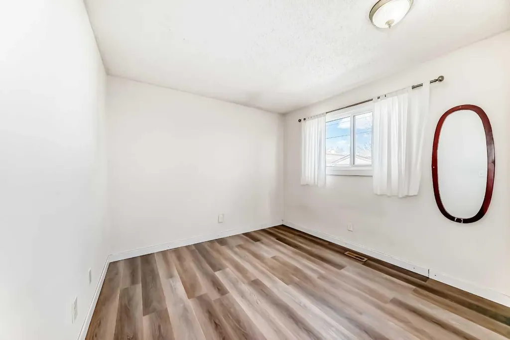 4208 58 Street NE Calgary AB T1Y 4E9