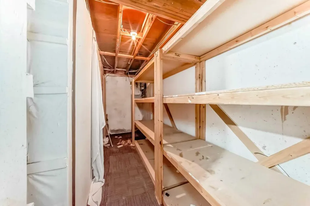 4208 58 Street NE Calgary AB T1Y 4E9