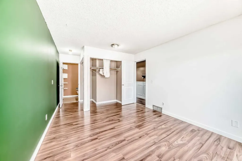4208 58 Street NE Calgary AB T1Y 4E9