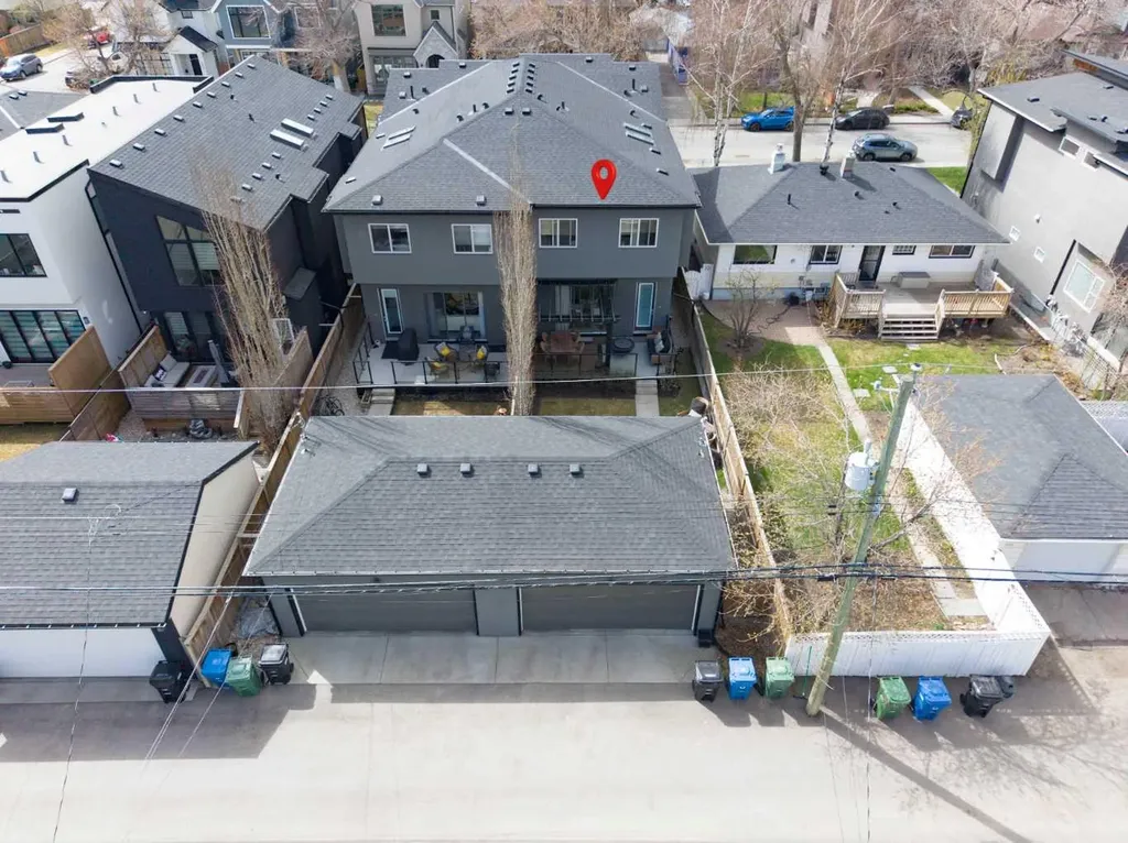 2012 49 Avenue SW Calgary AB T2T2V4