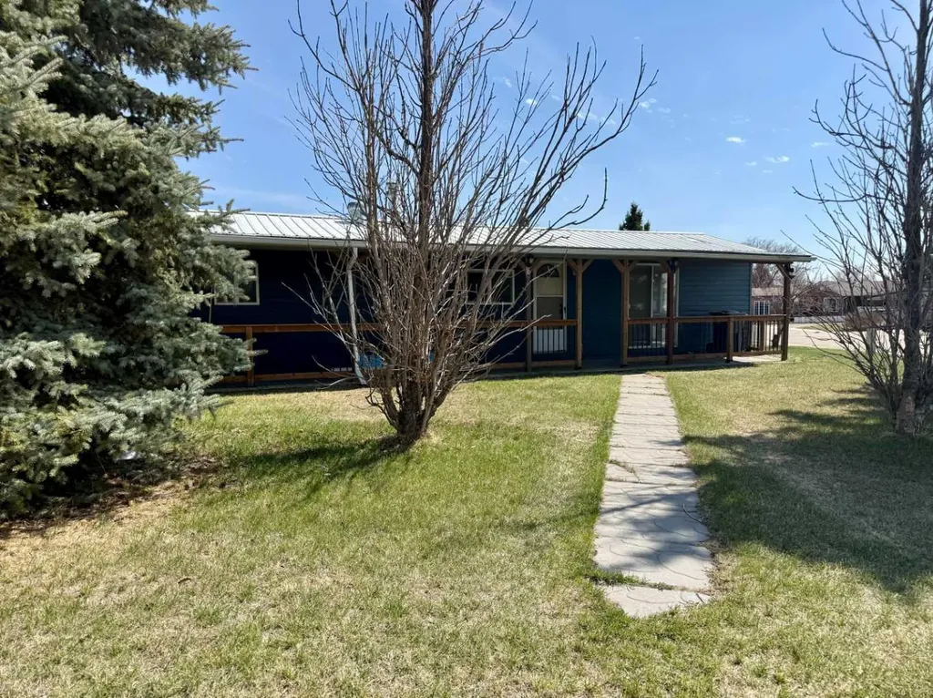 5112 64 Avenue Ponoka AB T4J 1E2