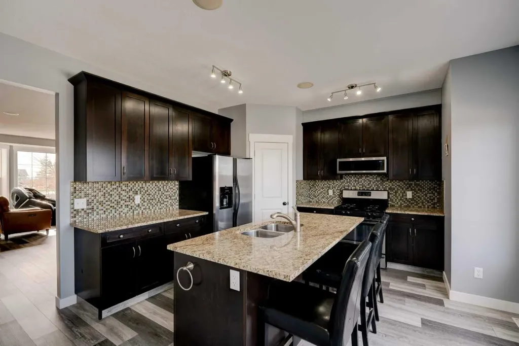 280 Rainbow Falls Drive Chestermere AB T1X0E4