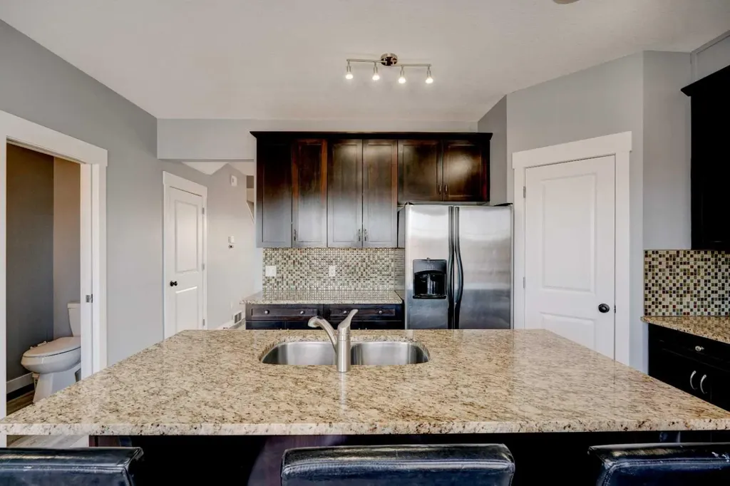 280 Rainbow Falls Drive Chestermere AB T1X0E4