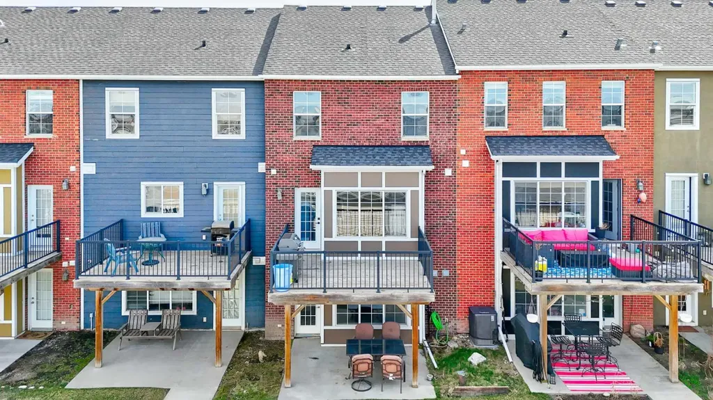 280 Rainbow Falls Drive Chestermere AB T1X0E4