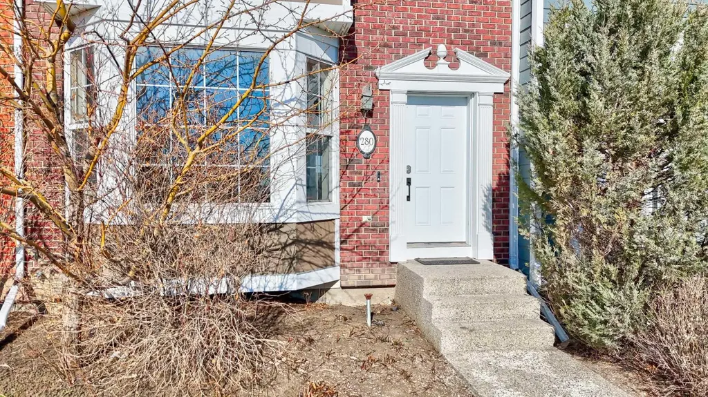 280 Rainbow Falls Drive Chestermere AB T1X0E4
