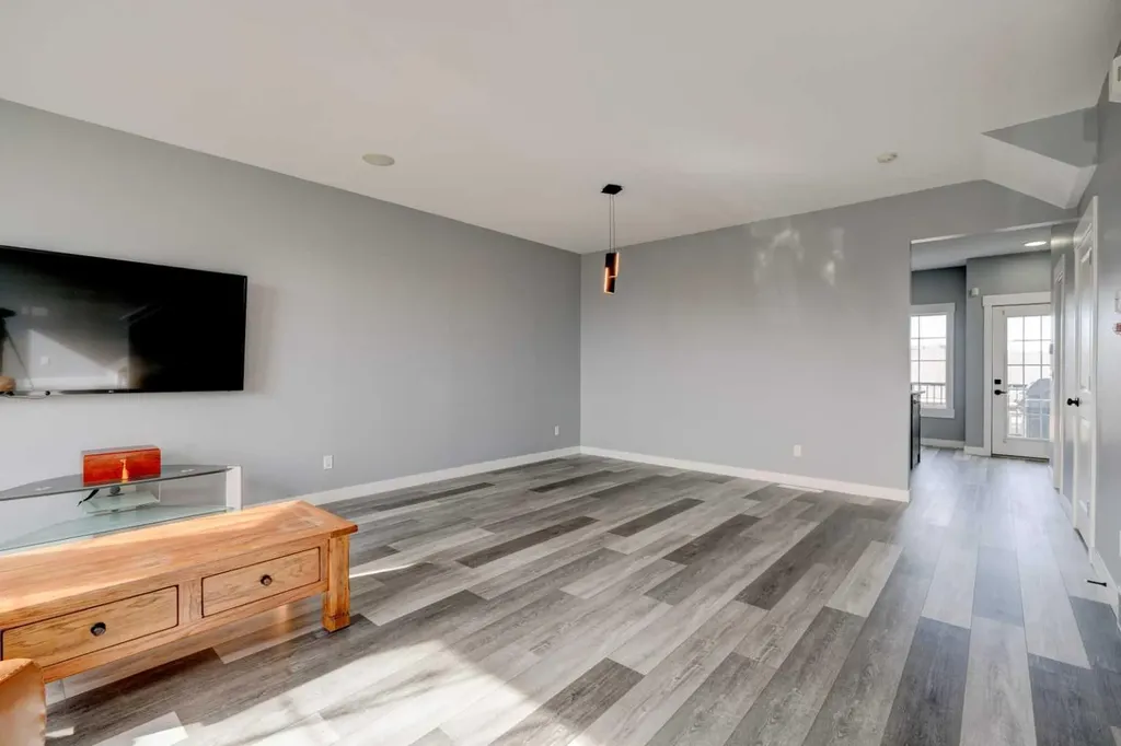 280 Rainbow Falls Drive Chestermere AB T1X0E4