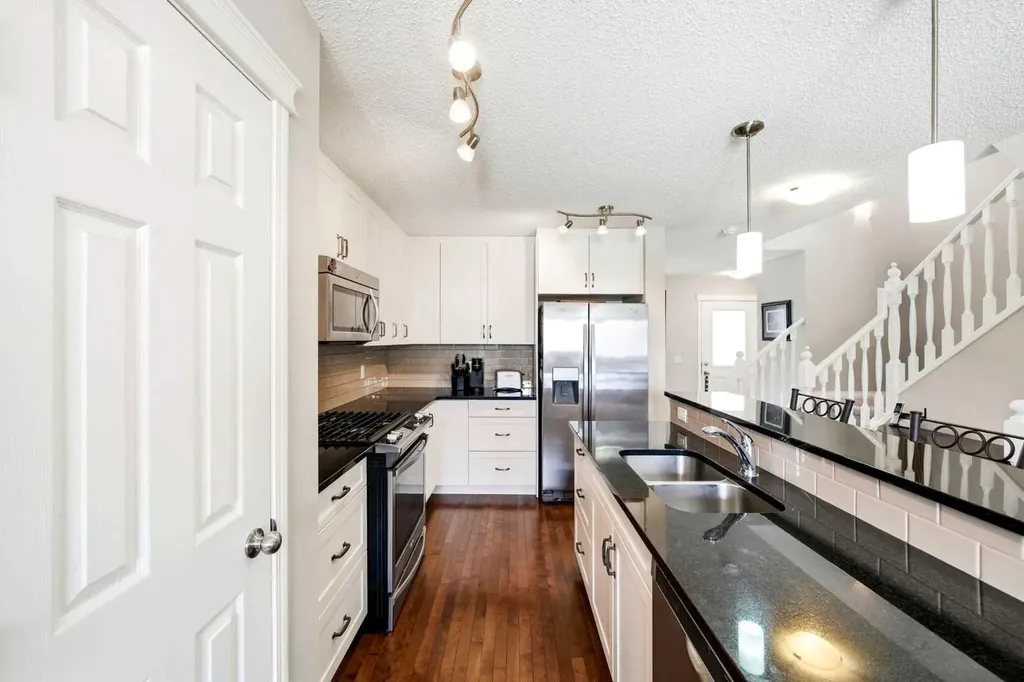 117 Copperpond Parade SE Calgary AB T2Z 5A9
