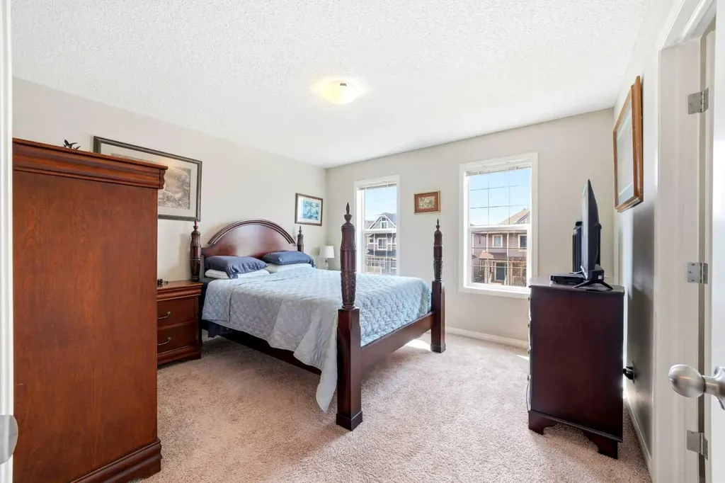 117 Copperpond Parade SE Calgary AB T2Z 5A9