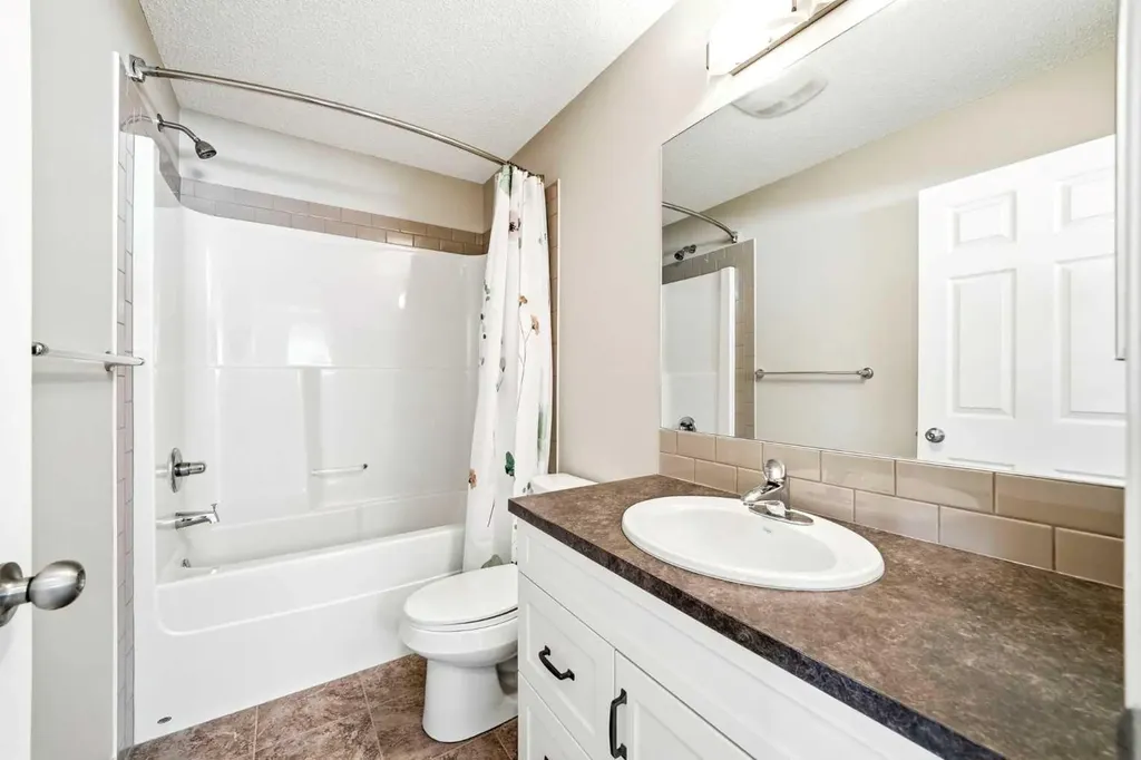 117 Copperpond Parade SE Calgary AB T2Z 5A9