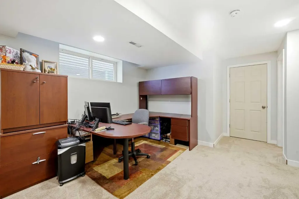 117 Copperpond Parade SE Calgary AB T2Z 5A9