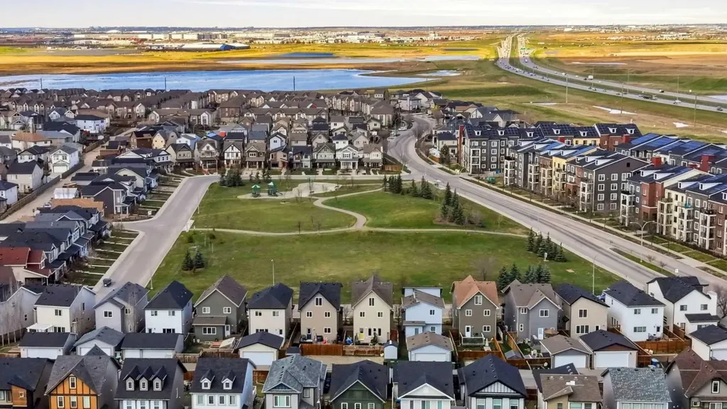 117 Copperpond Parade SE Calgary AB T2Z 5A9