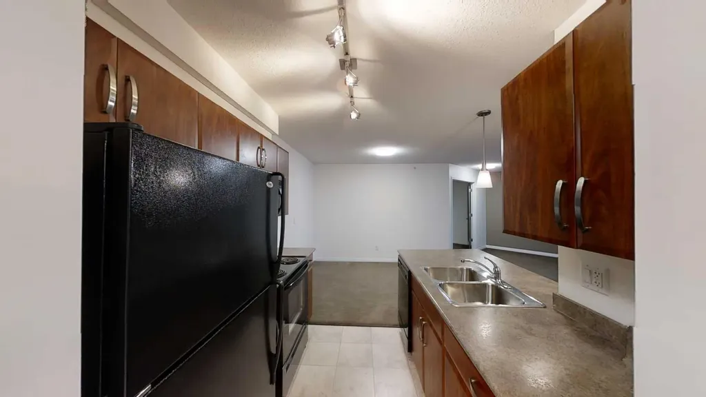 9124 96 Avenue Grande Prairie AB T8X 0A1
