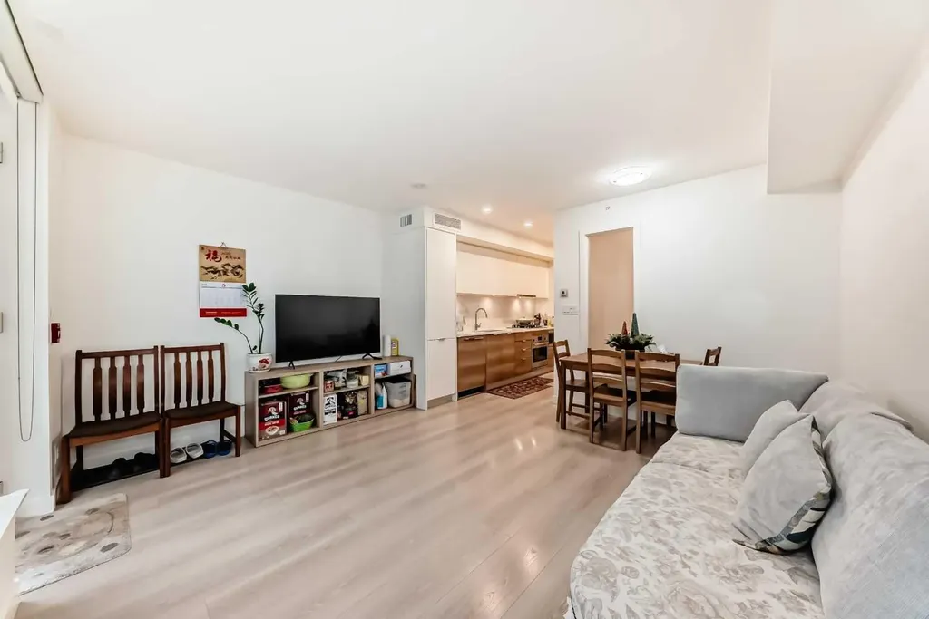 108 Waterfront Court SW Calgary AB T2P 1K7