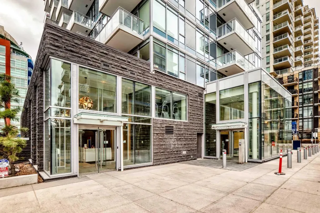 108 Waterfront Court SW Calgary AB T2P 1K7