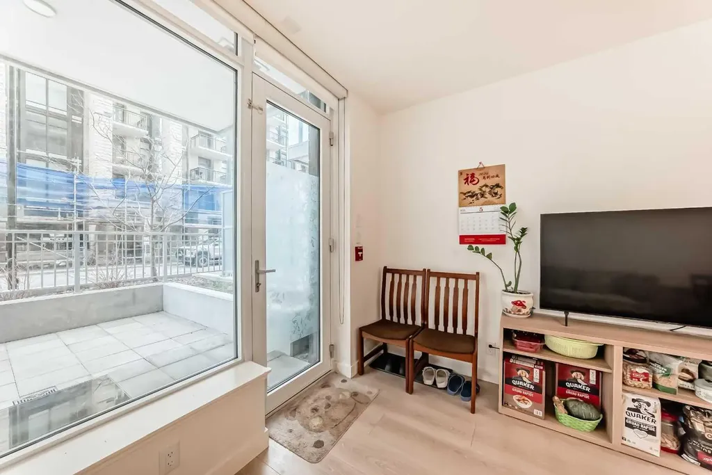 108 Waterfront Court SW Calgary AB T2P 1K7